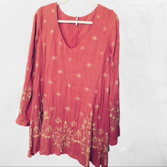 Free People Dresses & Skirts - Free People Embroidered Rose Dress